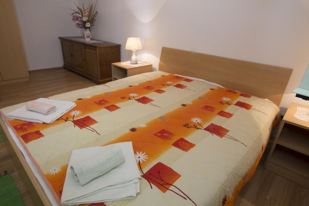"Azzurra Apartments Molunat Zimmer foto