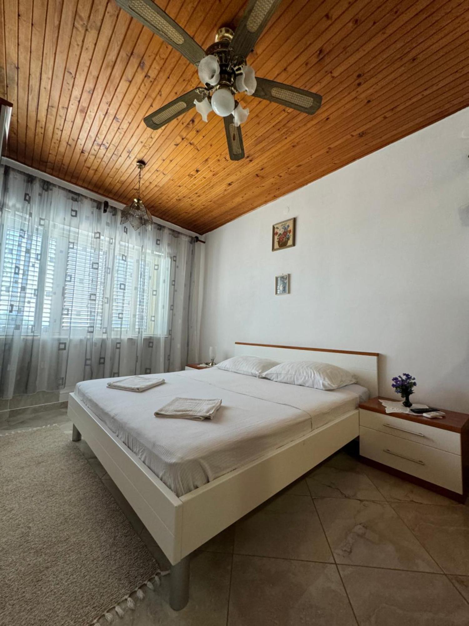 "Azzurra Apartments Molunat Exterior foto